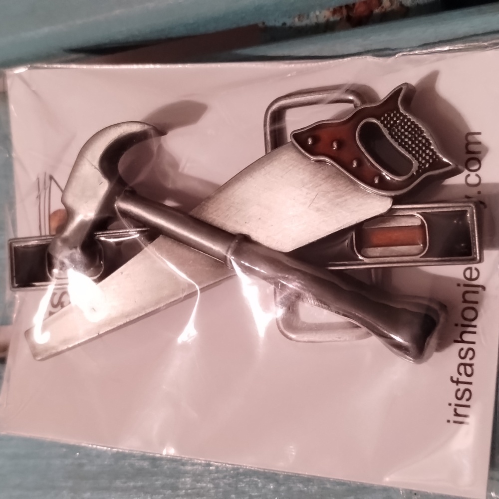 Belt buckles
